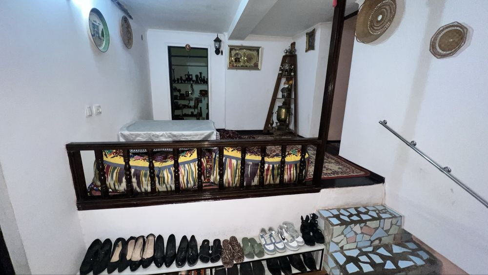 Kotta do’kon qo’shimcha 2 xona kvartirasi bilan sotiladi