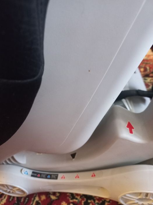 Продам автокресло burbay в отличном состоянии