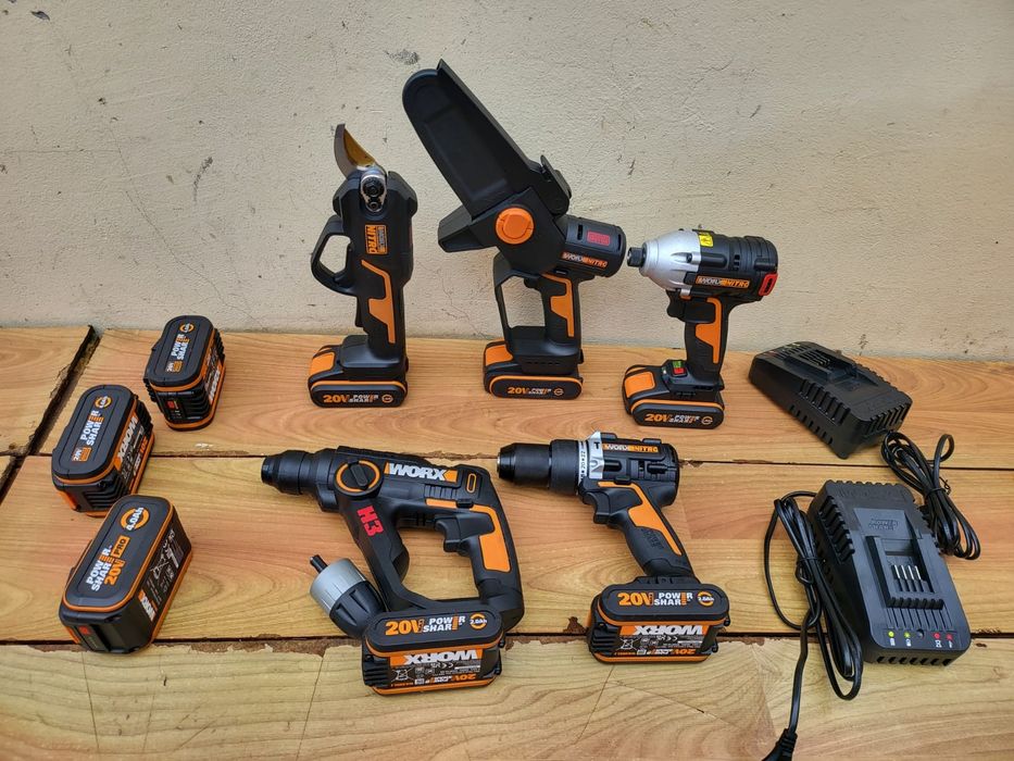 Scule cu acumulator WORX 20 V
