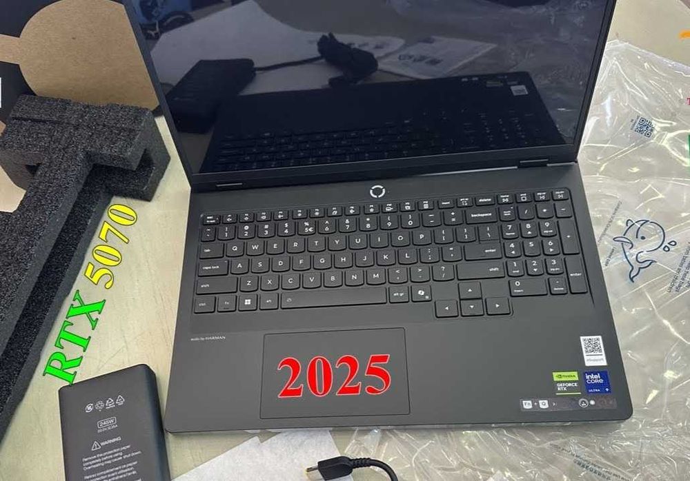 Laptop Gaming Lenovo Legion Pro 5 OLED Ultra 7 255HX 32GB RTX 5070 1TB