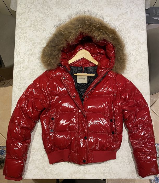 Зимно яке в червено