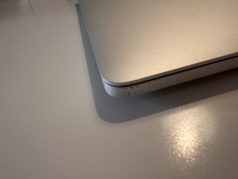 MacBook 13 pro 2017 650 GB