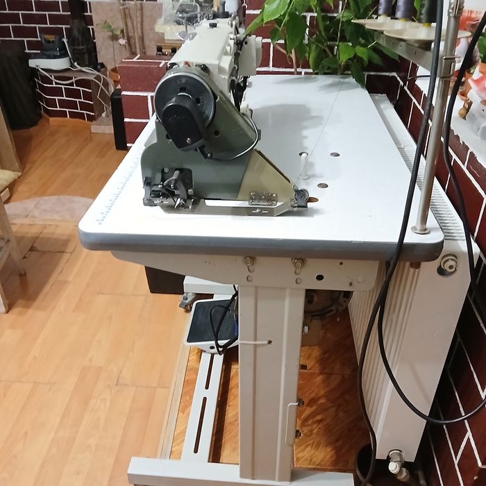 Masina de cusut cu 2 ace MITSUBISHI pentru gros ,stofa ,piele etc.