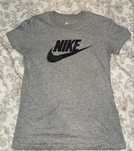 Сива блуза- Nike