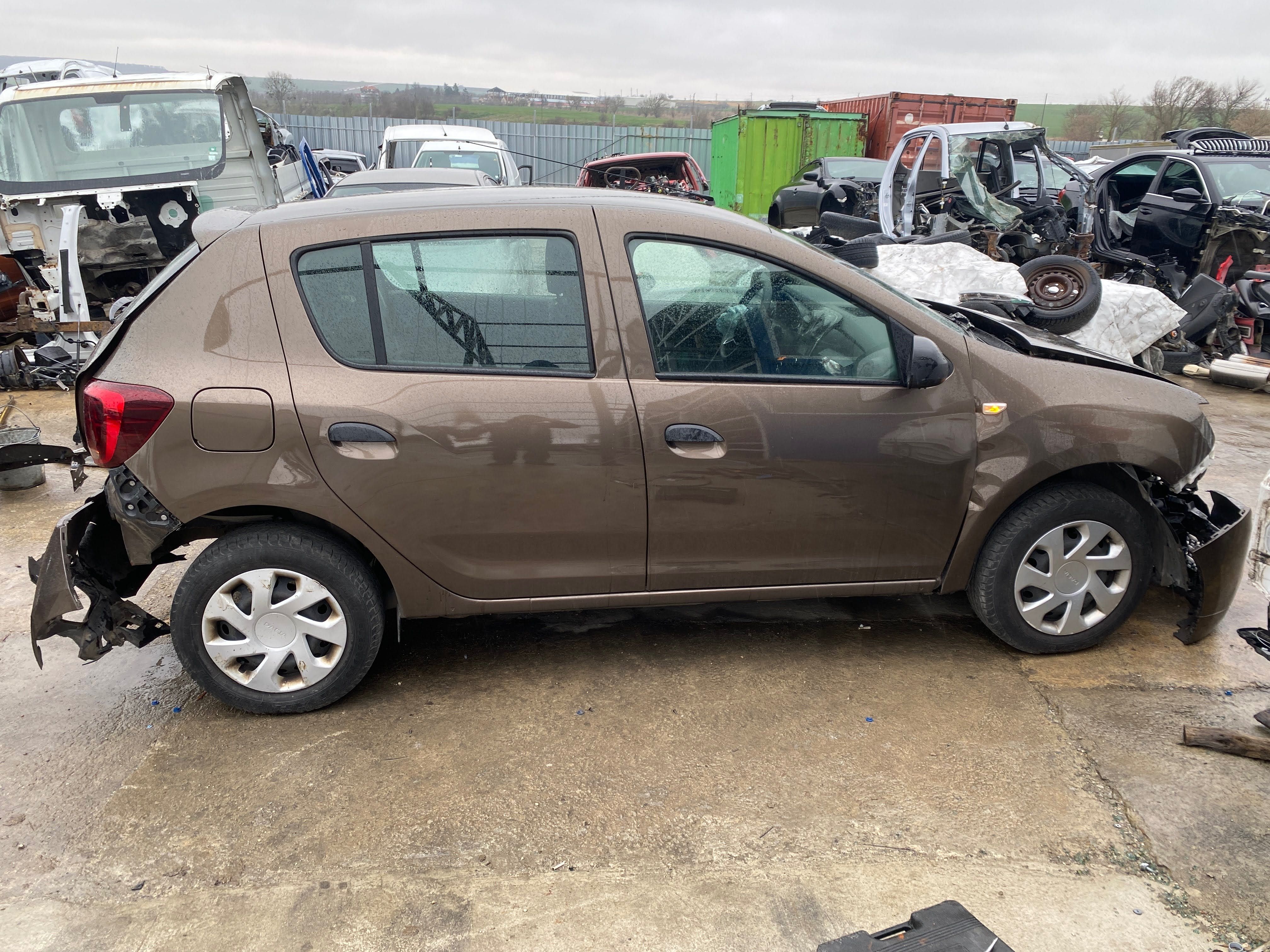 Dacia Sandero 1.0 SCe  73 кс.  2018  5 кс. двигател B4D400, 36 000