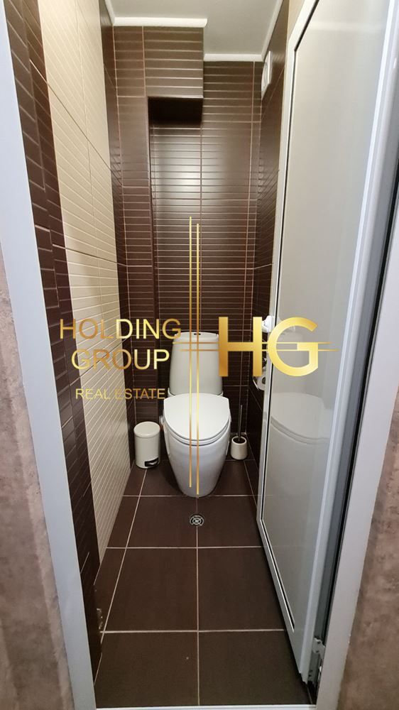 Продава се Тристаен апартамент в Добрич, Център - 120 кв.м за 1084 €/кв.м - Снимка #6