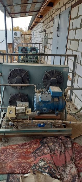 Продам холодильник и морозилное оборудование