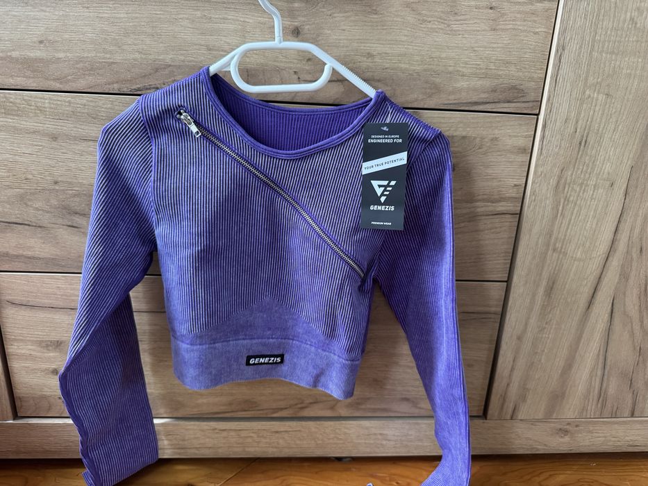 Спортна блуза GENEZIS