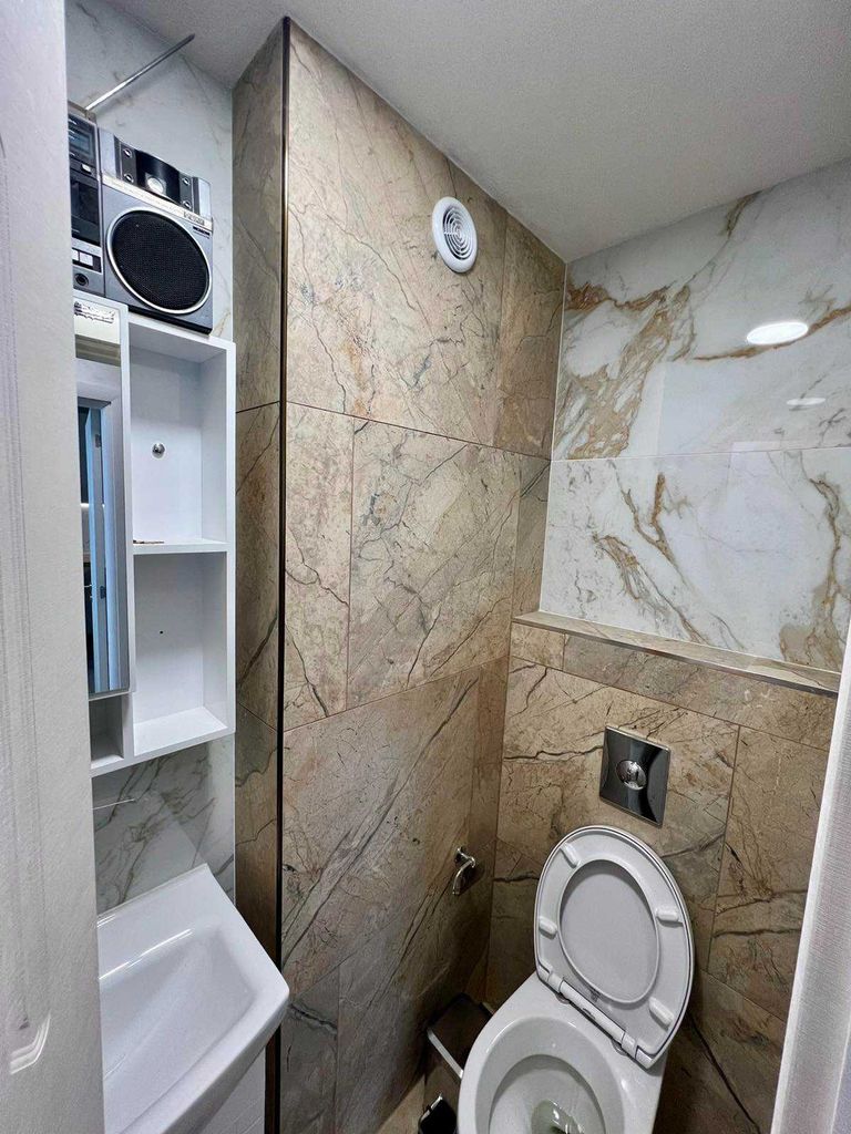 Дава се под наем Тристаен апартамент в София, Студентски град - 108 кв.м за 899 € - Снимка #11