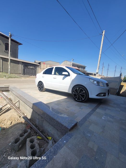 R 17 diskani ozi sotiladi