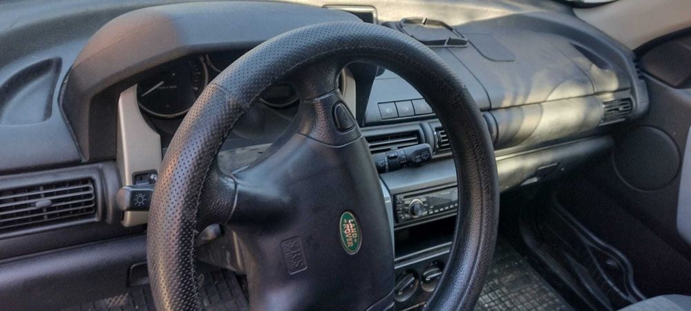 Vând autoturism Land ROVER 2006