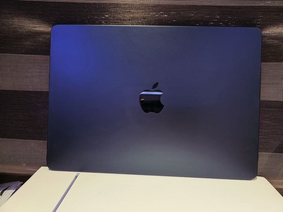 MacBook Air 13, M2, SSD 256GB, 8GB Ram, 10/10, Cutie, Cablu, Incărcăto