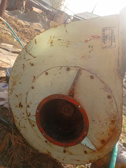 Продается вентилятор с двигателем