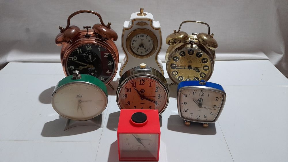 ceas de masă Aradora Victoria Peter Meister Anker