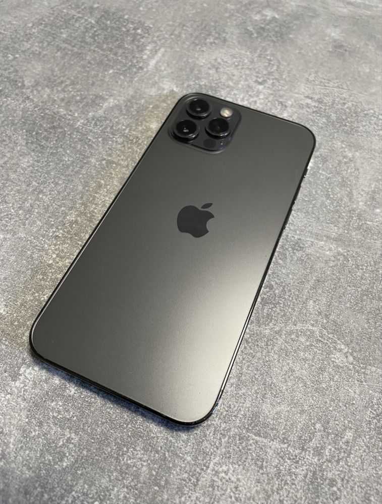 Телефон Iphone 12 pro