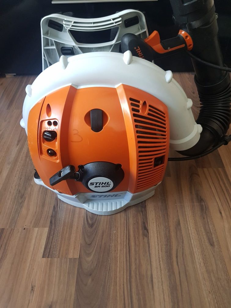 Stihl BR 500,suflantă pe benzină,ca NOUĂ.