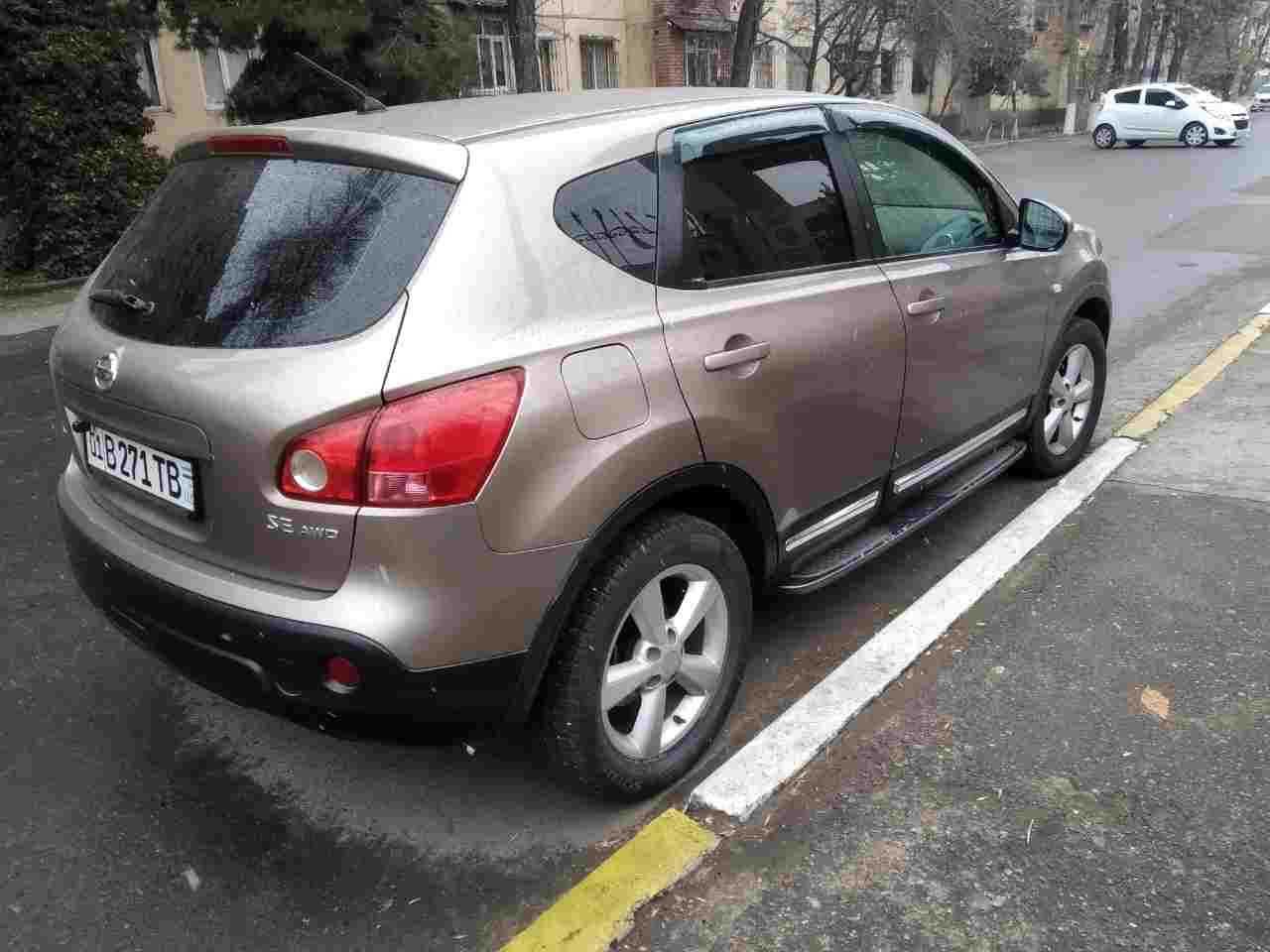 Автотранспорт Nissan Qashqai