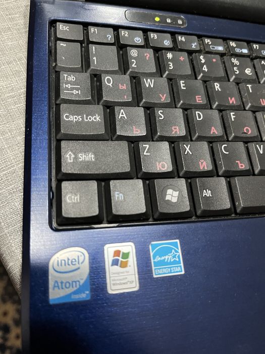 Acer aspire 1 D-250 Лаптоп 10’1