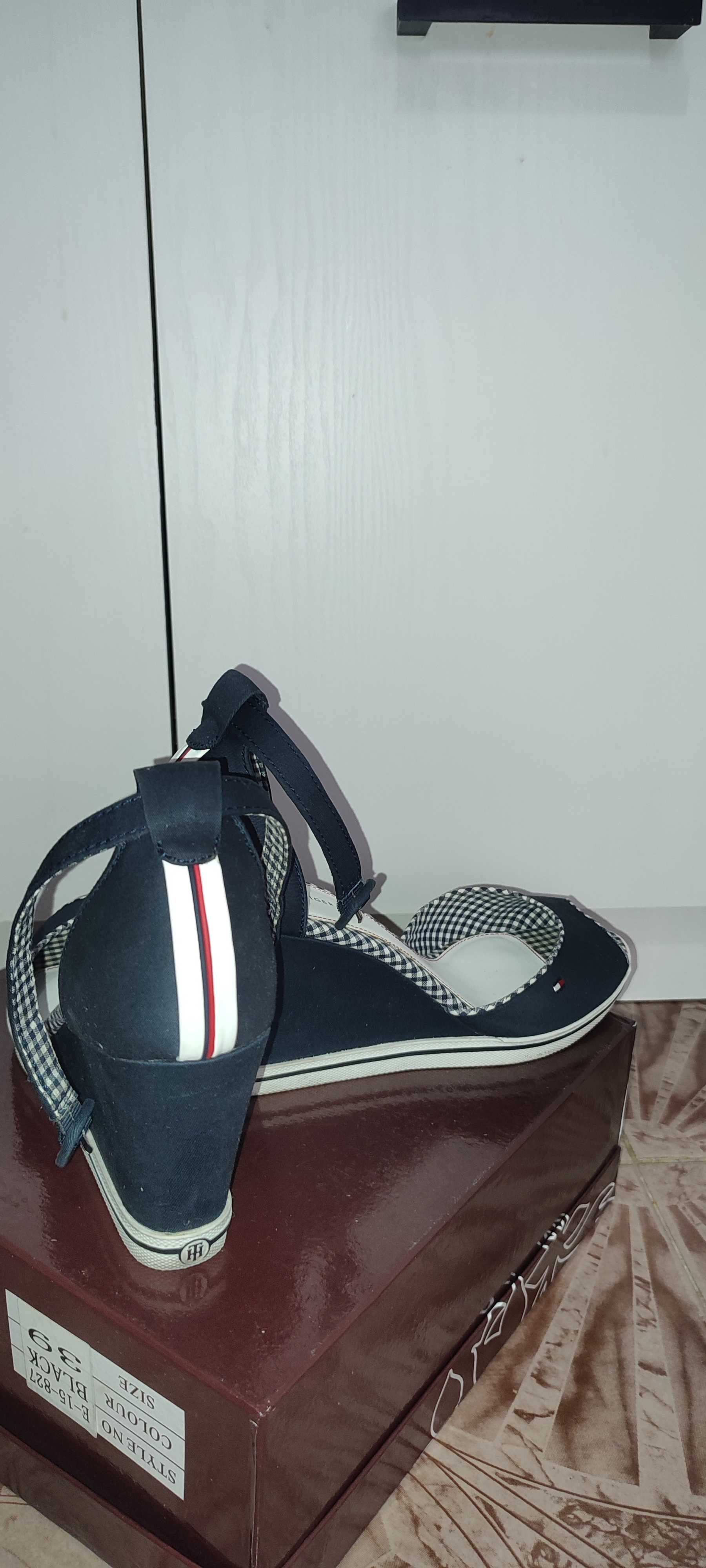 Дамски сандали Tommy Hilfiger