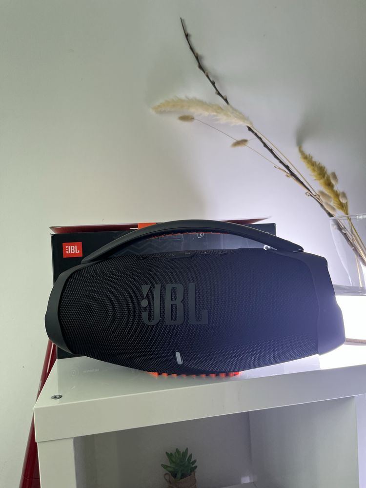 Jbl BoomBox 3 Чисто Нов