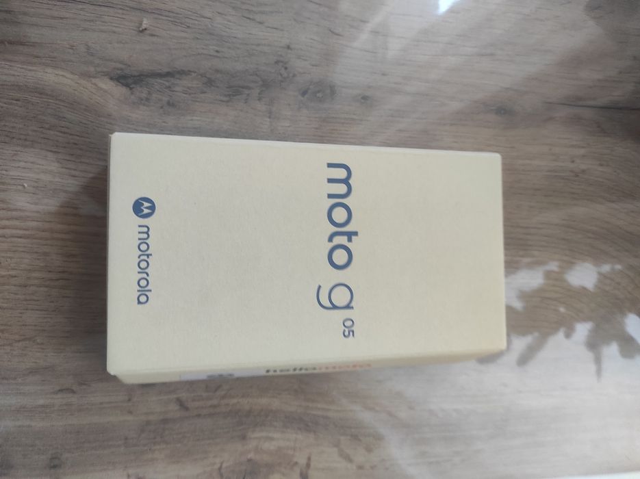 Телефон Motorola g 05