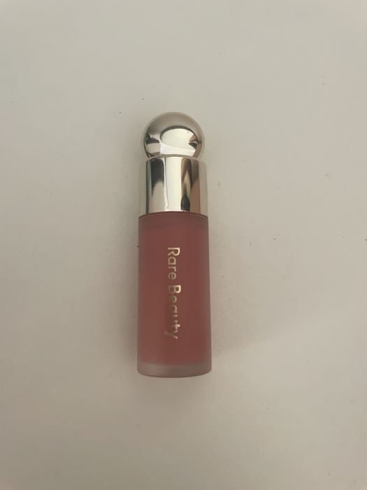 Rare beauty руж нов