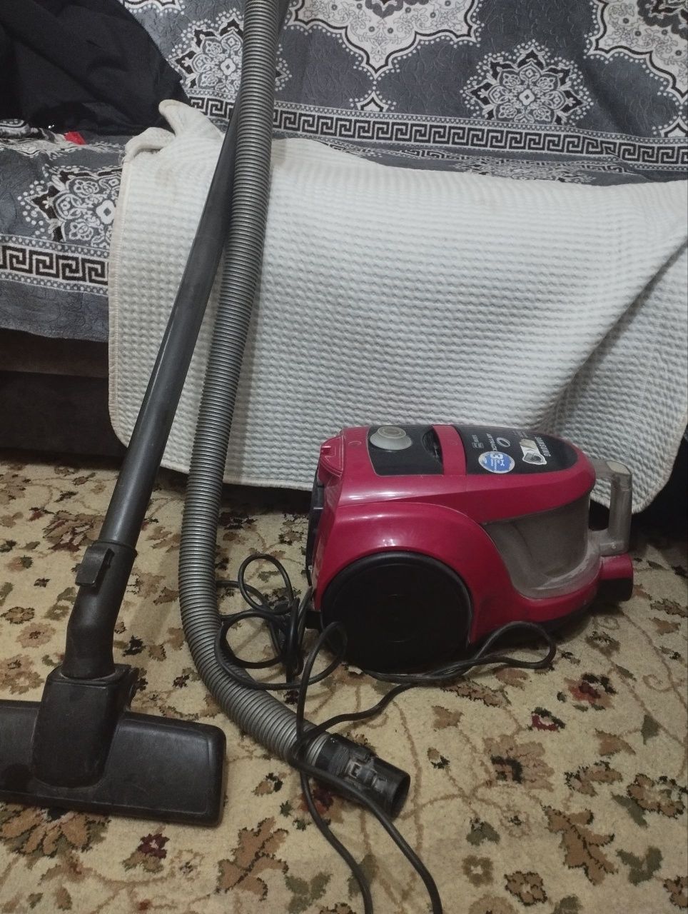 Продаётся компьютер и пылесос рабочий