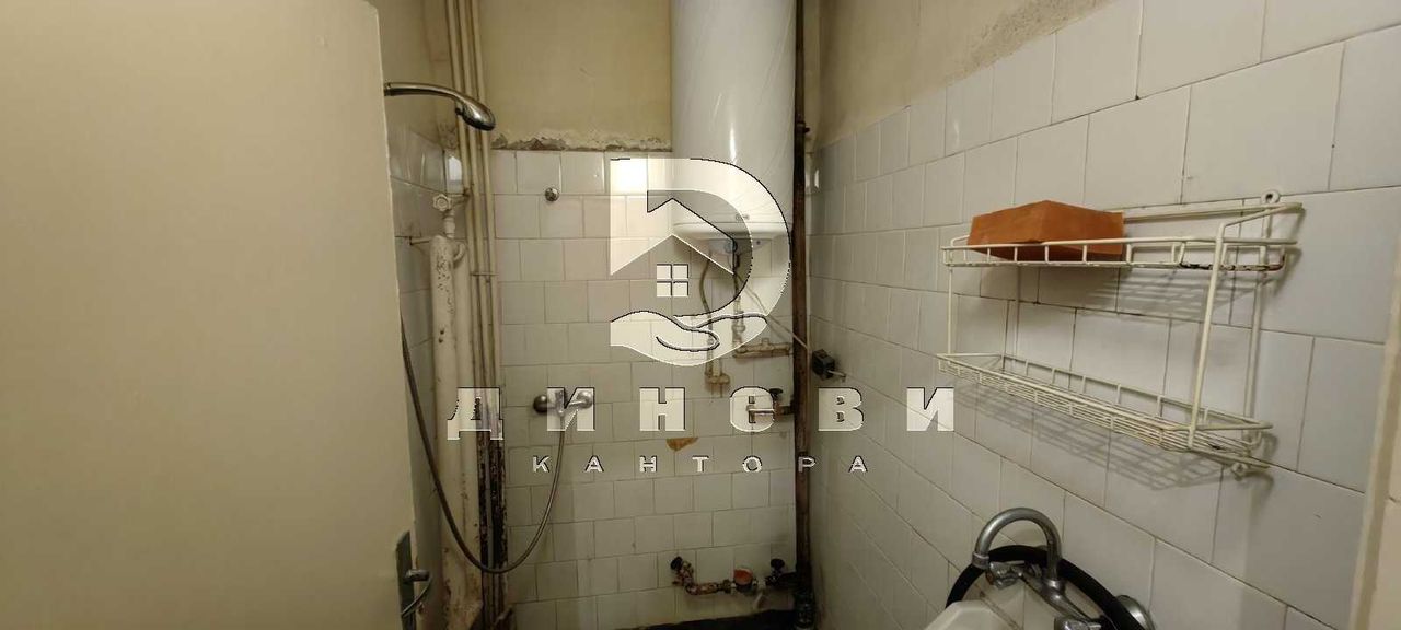 Продава се Четиристаен апартамент в Стара Загора, Център - 84 кв.м за 1310 €/кв.м - Снимка #15