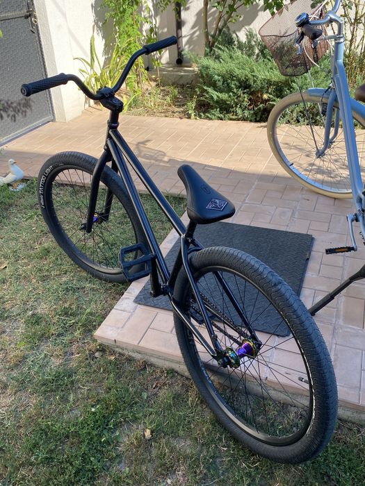 Pride street - на части