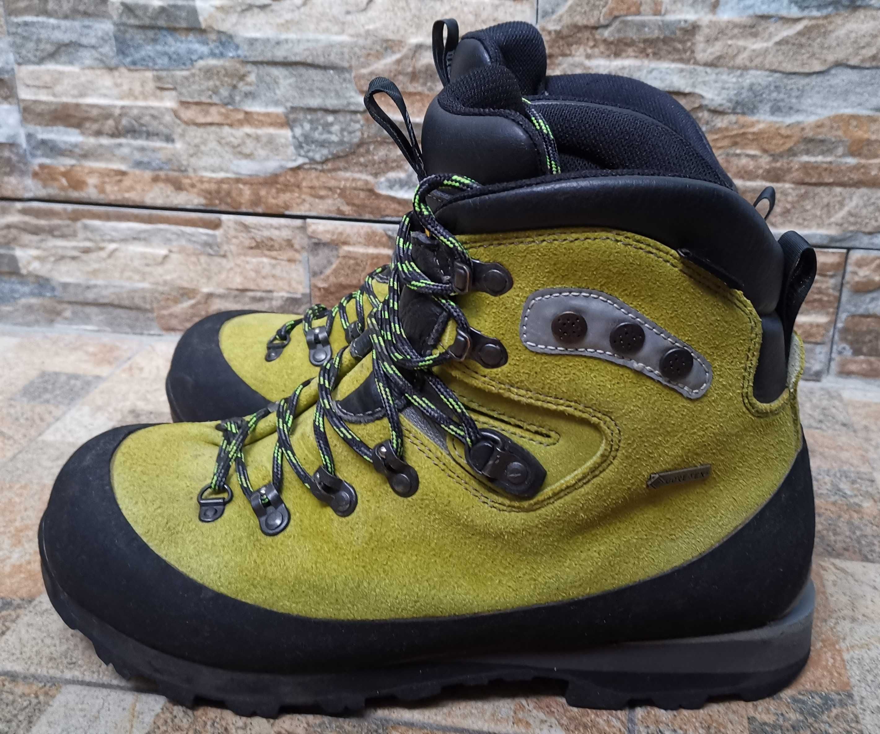 Bestard 0863;Adidas Porsche Typ 597;DOLOMITE Cervinia Plus GTX;ECCO