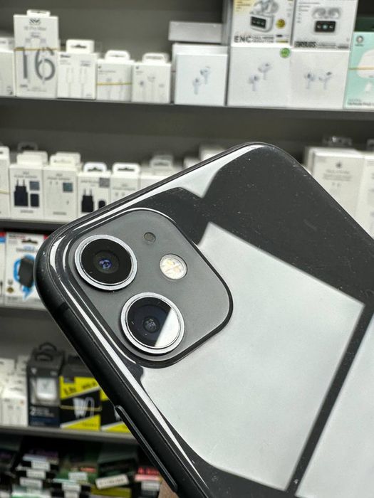 Iphone 11 sotiladi srochna 270$