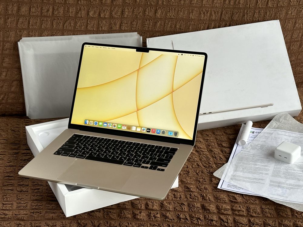 Apple MacBook Air 15.6 M2 2023 EAC/SSD512GB/8GB OZU/гарантия\Starlight