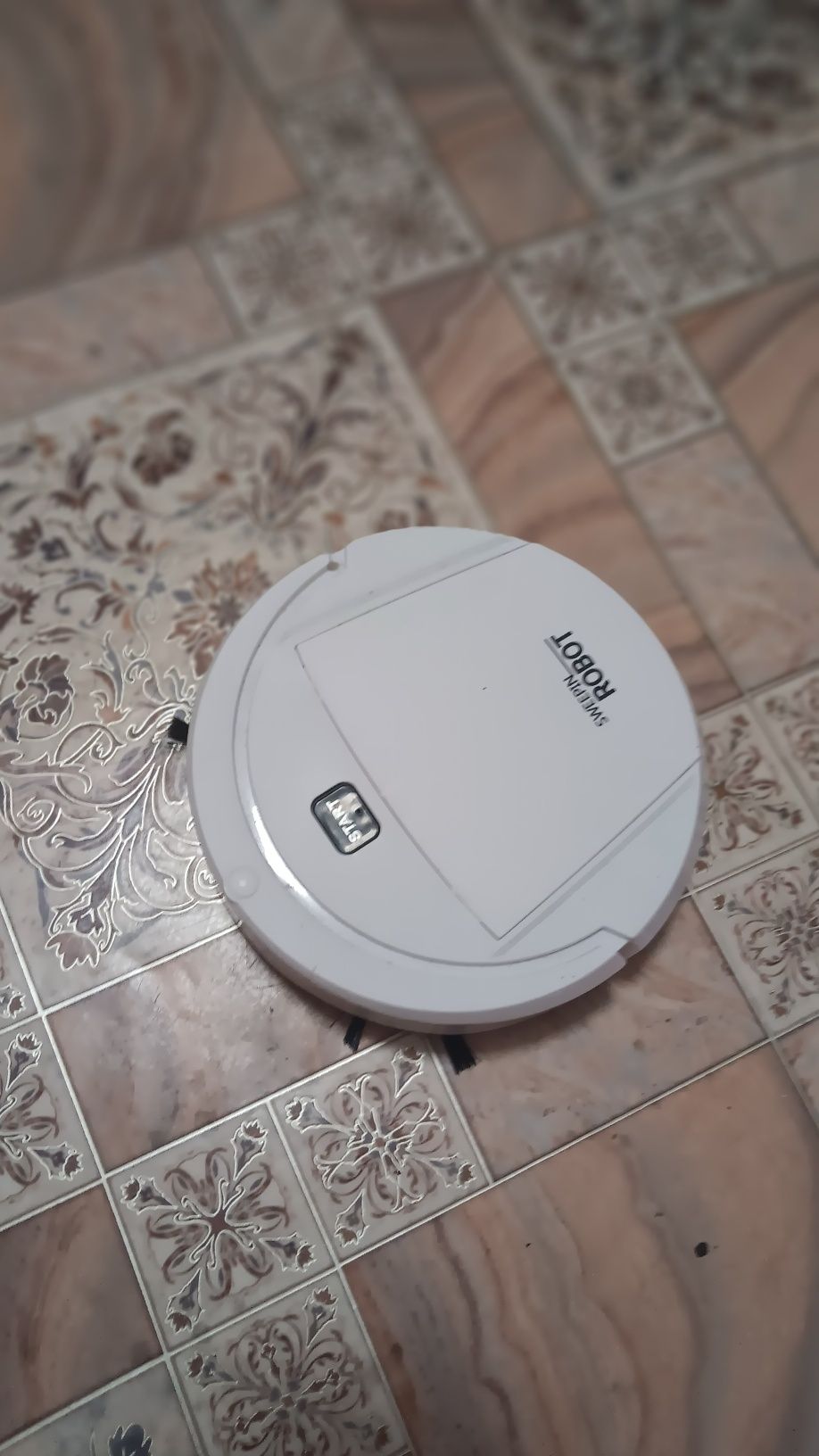 Sweeper robot за чистене