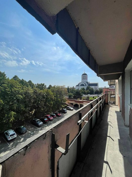 Ap. 4 camere  M16.  B-dul Lalelei