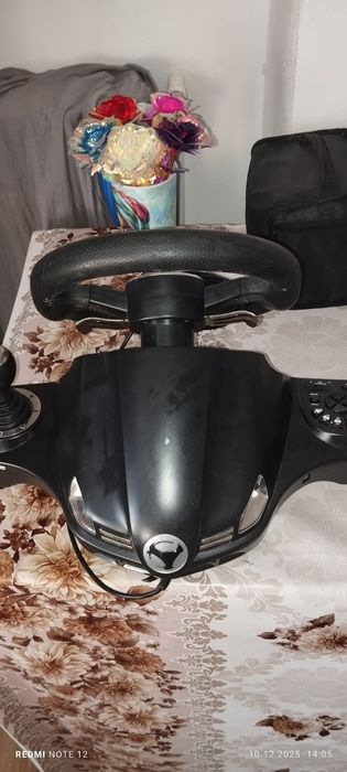 Volan cu pedale gaming