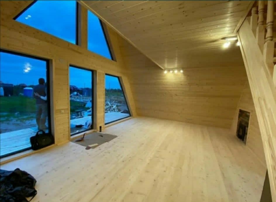 Vând case pe structura metalica cu panouri Sandwich cabane tip A FRAME