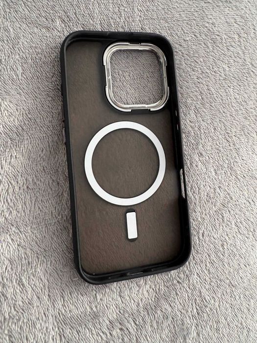 Husa neagra TPU iPhone 16 Pro - MagSafe