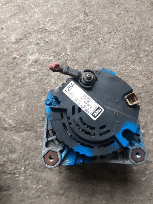 Alternator Renault Master 2.5 dci 2.2 dci cod 8200495305 Opel Movano