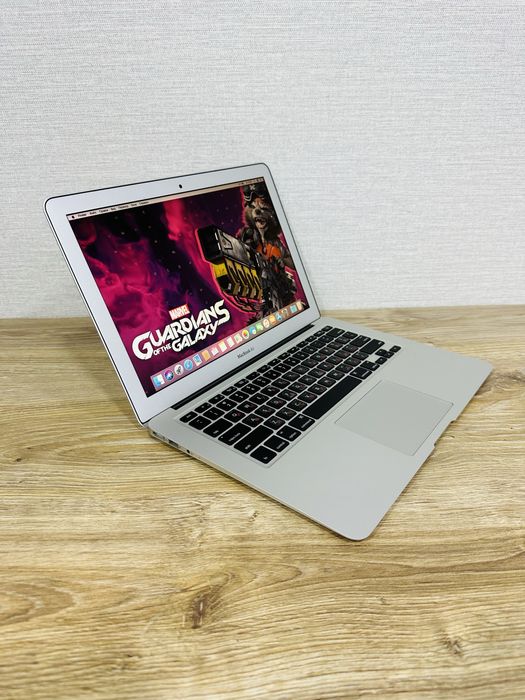 Недорого Macbook в идеальном состоянии