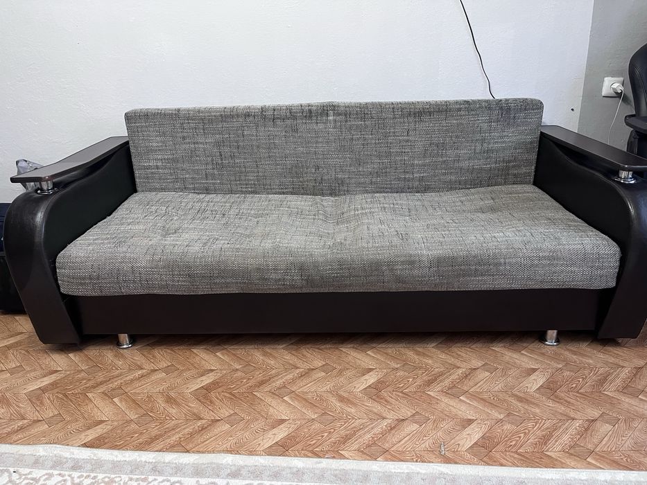 Продам диван тахта в районе университета