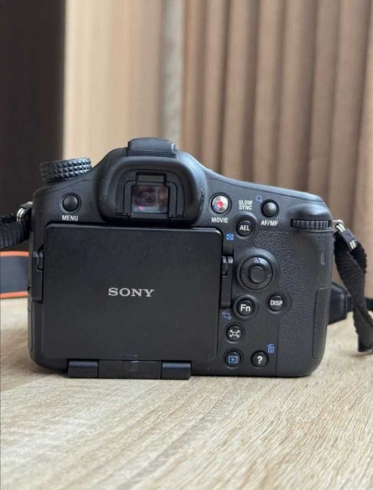 Продам фотоаппарат SONY a77
