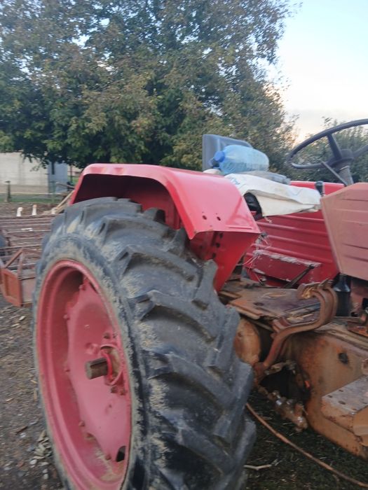 Vand aripi spate tractor utb 650