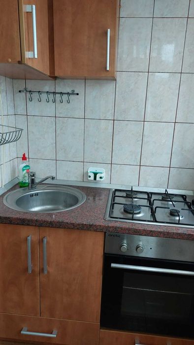 Închiriez apartament 2 camere recent renovat, zona Nord