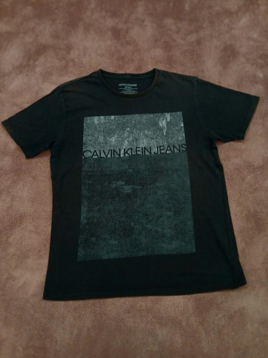Тениски на Calvin Klein Оригинални