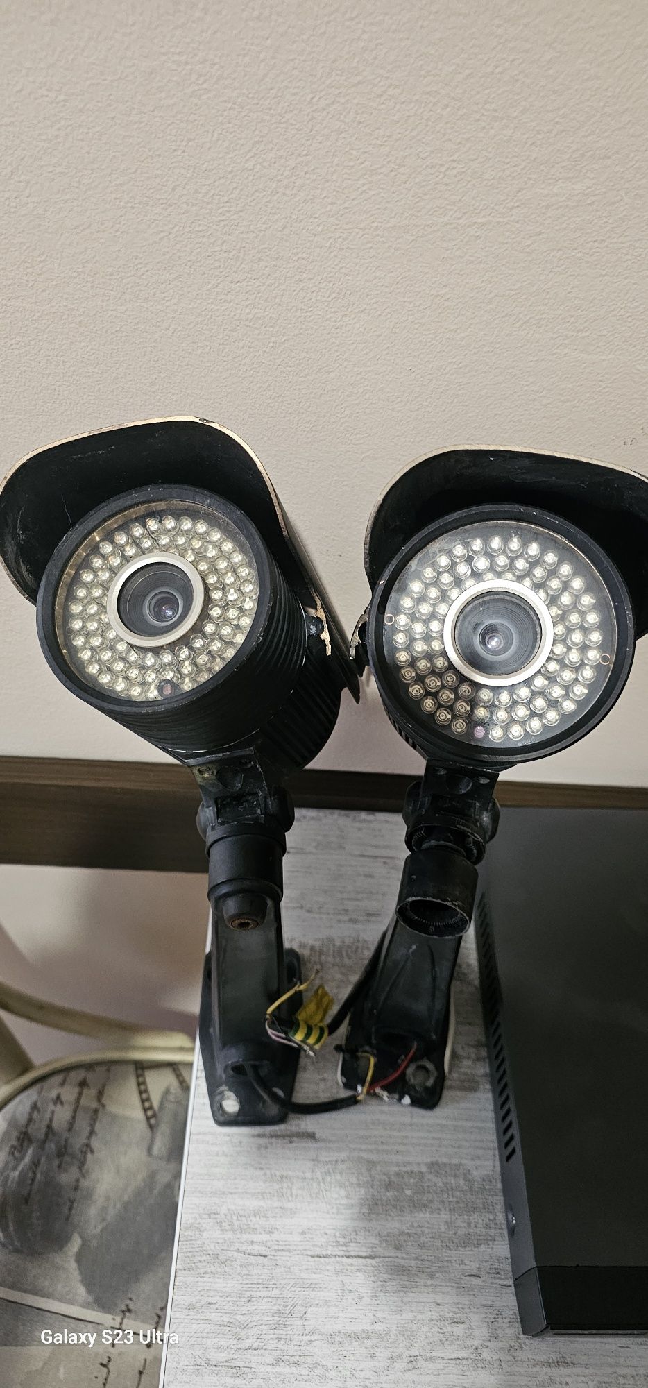 4 канален професионален цифров видеорекордер HIKVISION + 4 Камери