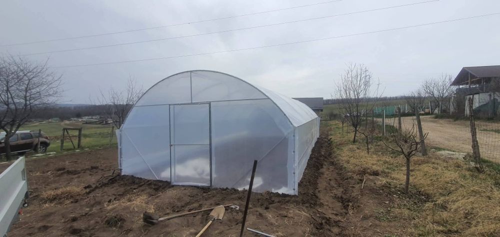 Solar la gata pentru gradina