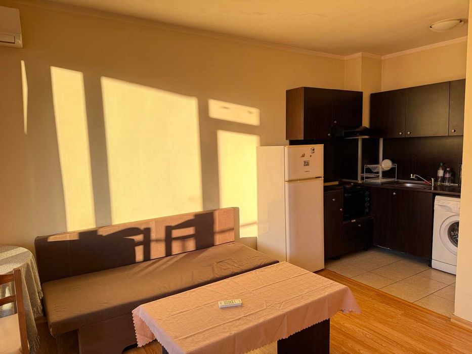 Двустаен апартамент в Меден Рудник