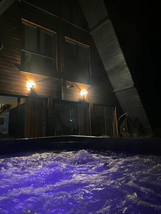 Cabană Tip-A frame ciubăr/saună/piscina incalzită