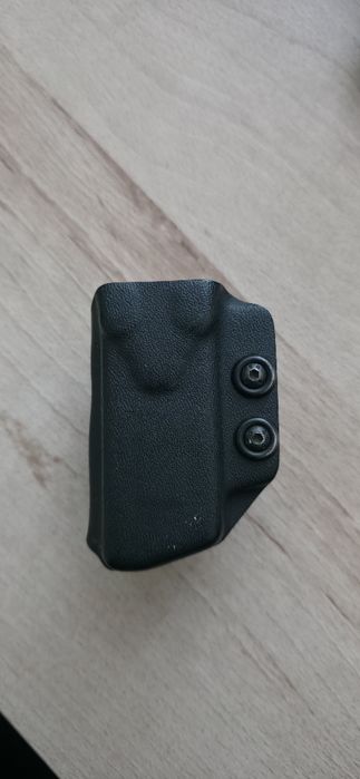 Кобур за пистолет  ЧЗ 75 с държач за пълнител