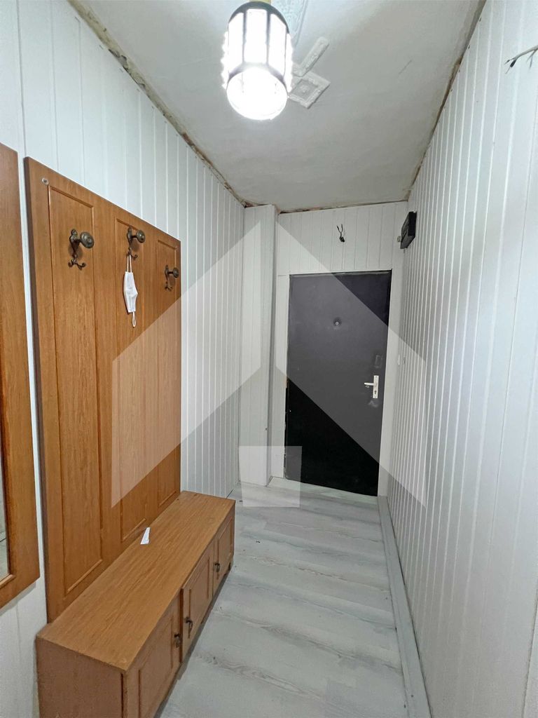Продава се Двустаен апартамент в Нови пазар - 60 кв.м за 1148 €/кв.м - Снимка #1